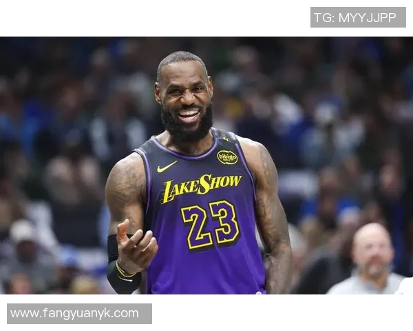 湖人总经理：努力满足詹姆斯 “詹东里”是非卖品