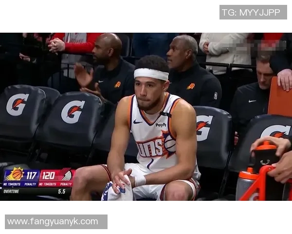 进加时赛不容易！布克末节3记关键三分&单节12分