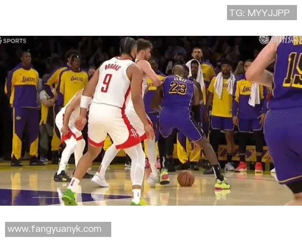 记者：NBA判罚问题从来都不是错漏判 除非公布所有哨子否则无解