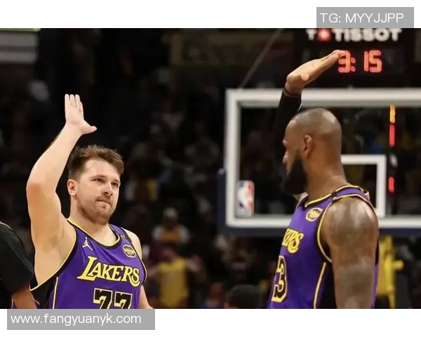 湖人遭遇惨败马刺，詹姆斯缺阵影响显著，东契奇独撑大局却无奈失利